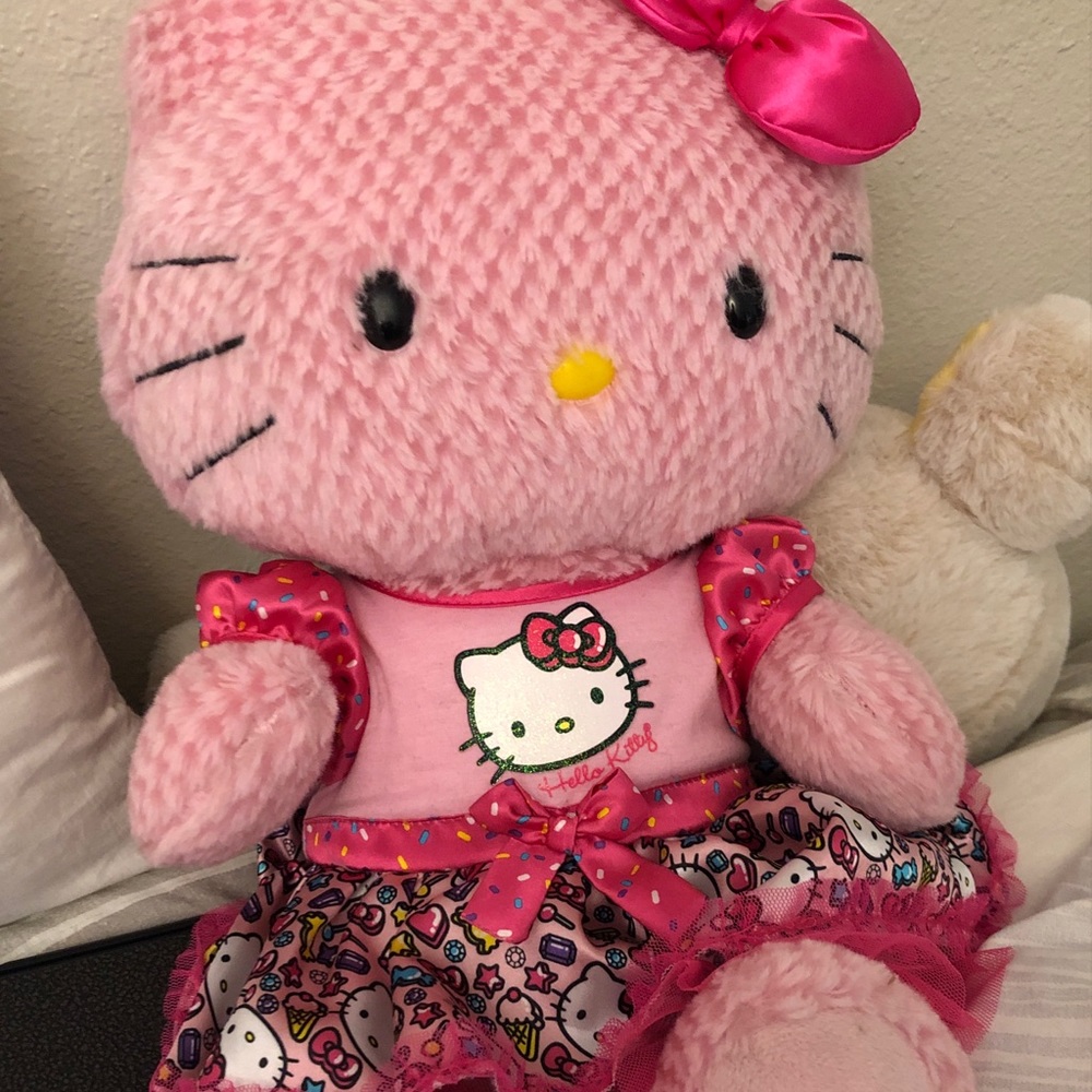 🧸 Hello Kitty Build A Bear, pink w dress 🎀